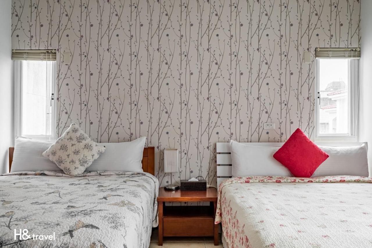 White Cotton Candy Homestay Hualien City Exterior photo