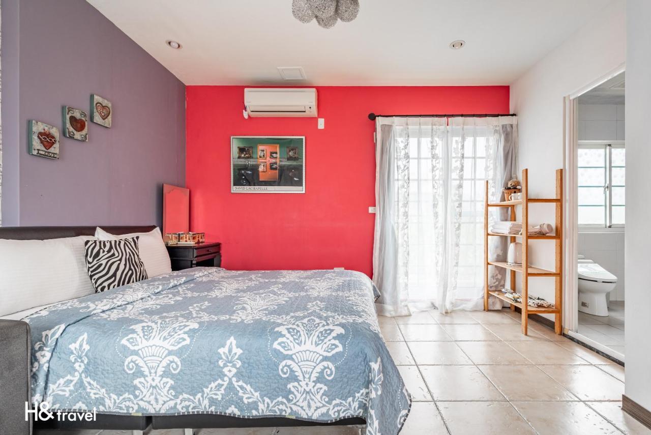 White Cotton Candy Homestay Hualien City Exterior photo