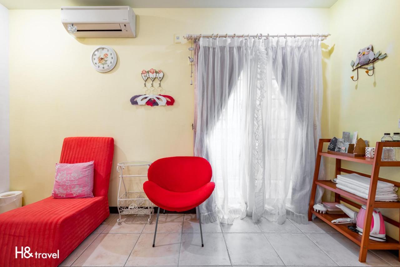 White Cotton Candy Homestay Hualien City Exterior photo