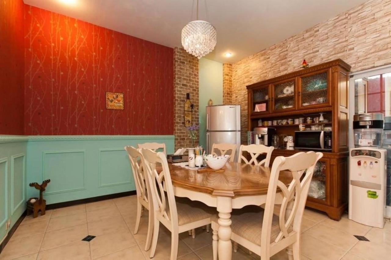 White Cotton Candy Homestay Hualien City Exterior photo